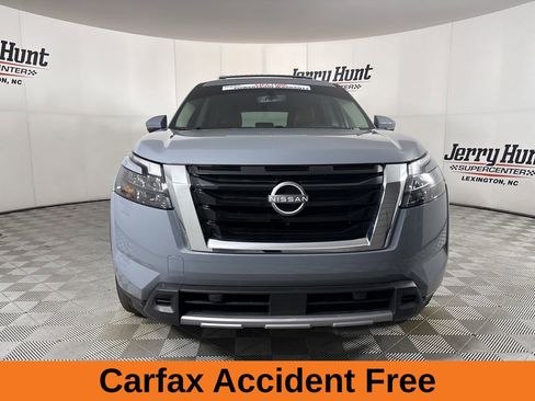 Used 2025 Nissan Pathfinder Platinum w/ Cargo Package image 3