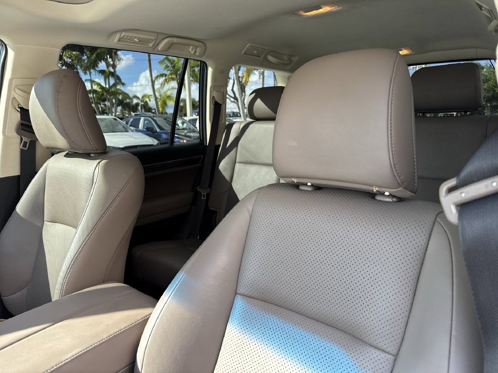 Used 2023 Lexus GX 460 Luxury w/ Accessory Package AWD/4WD image 42