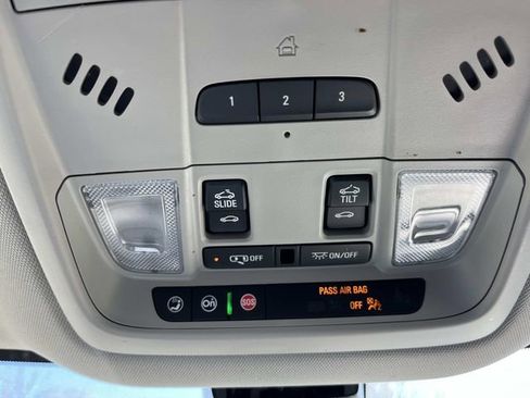 Used 2021 Buick Enclave Avenir w/ Avenir Technology Package AWD/4WD image 37