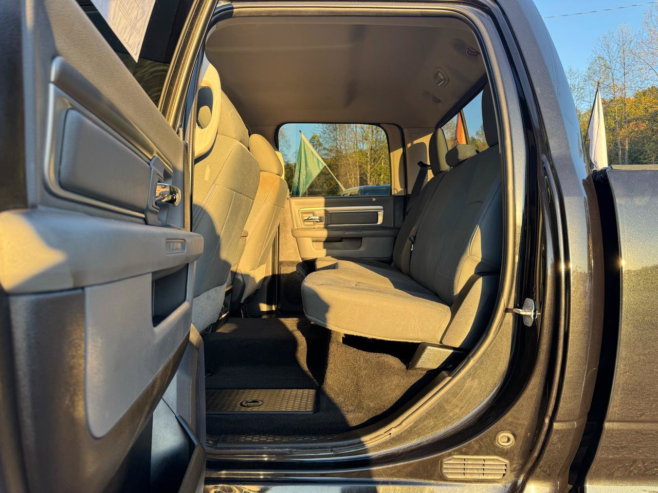 Used 2016 RAM 2500 SLT AWD/4WD image 20