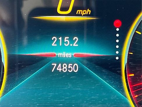 Used 2020 Mercedes-Benz CLA 250 image 19