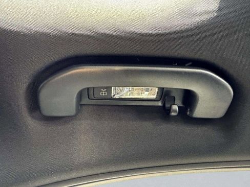 Used 2022 Mercedes-Benz E 350 4MATIC Sedan image 40