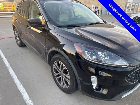 Used 2021 Ford Escape SEL w/ Technology Package image 4