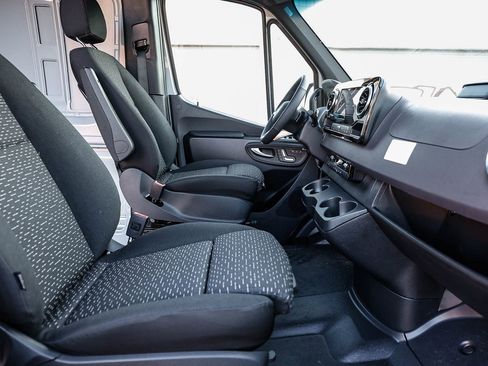 New 2026 Mercedes-Benz Sprinter 2500 image 16