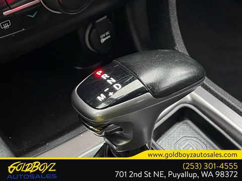 Used 2019 Dodge Charger SXT image 40