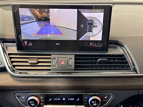 Used 2024 Audi Q5 e Premium Plus image 14