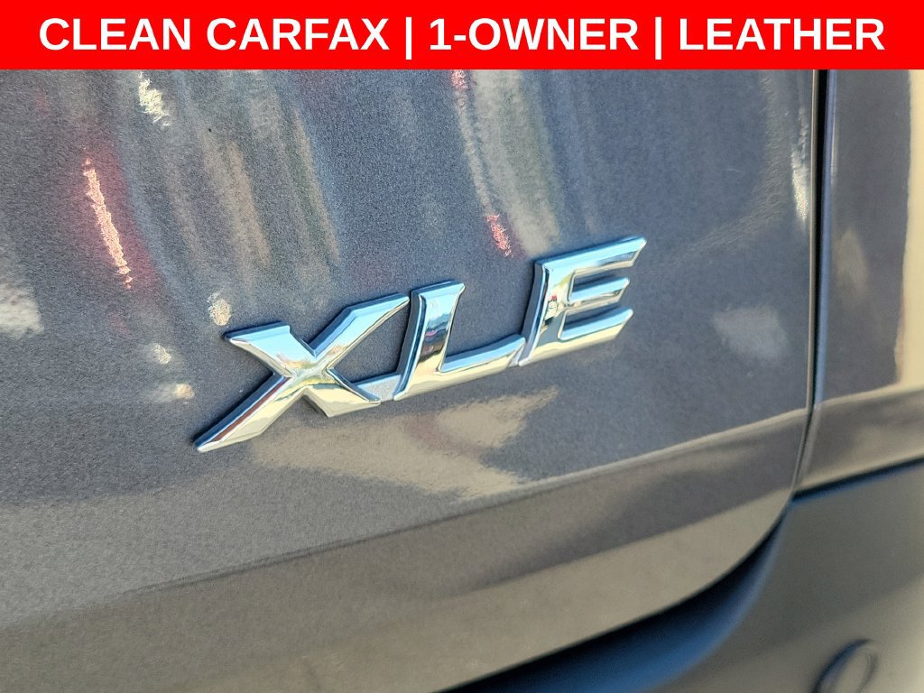 Used 2025 Toyota Sienna XLE FWD image 10
