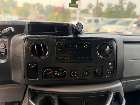 Used 2013 Ford E-250 and Econoline 250 w/ PWR Group RWD image 13