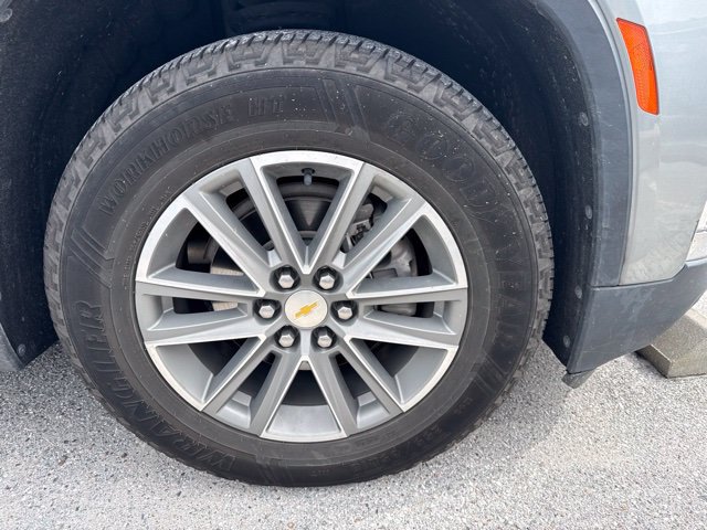 Used 2023 Chevrolet Traverse LT AWD/4WD image 7