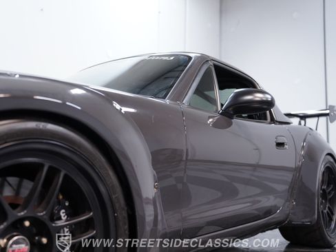 Used 2000 MAZDA MX-5 Miata RWD image 18