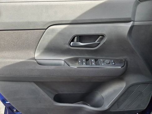 New 2026 Nissan Kicks S image 11