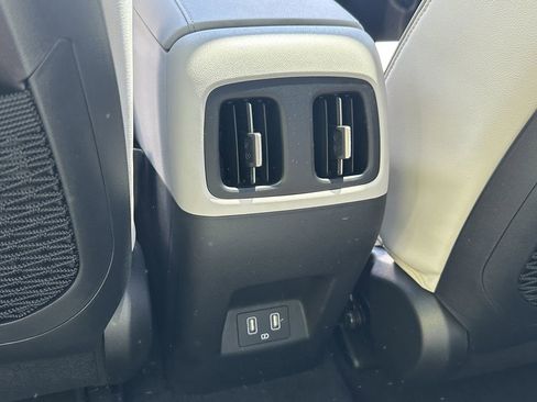 Used 2024 Hyundai Tucson Limited image 26