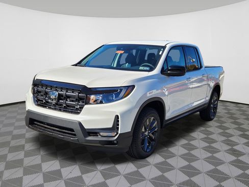 New 2026 Honda Ridgeline Sport image 2