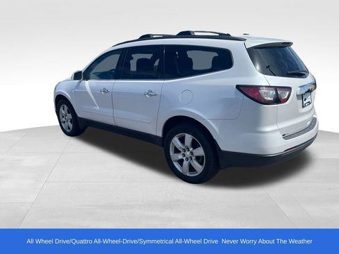 Used 2016 Chevrolet Traverse LT w/ Style and Technology Package AWD/4WD image 3