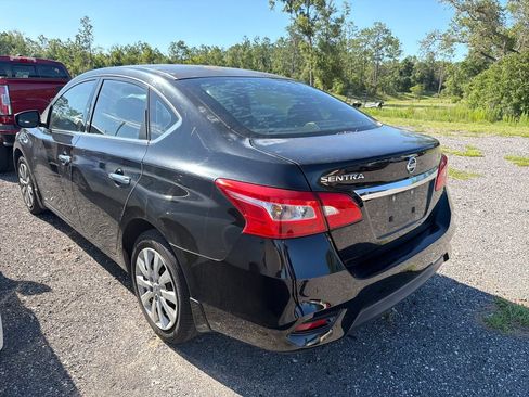 Used 2016 Nissan Sentra S FWD image 7
