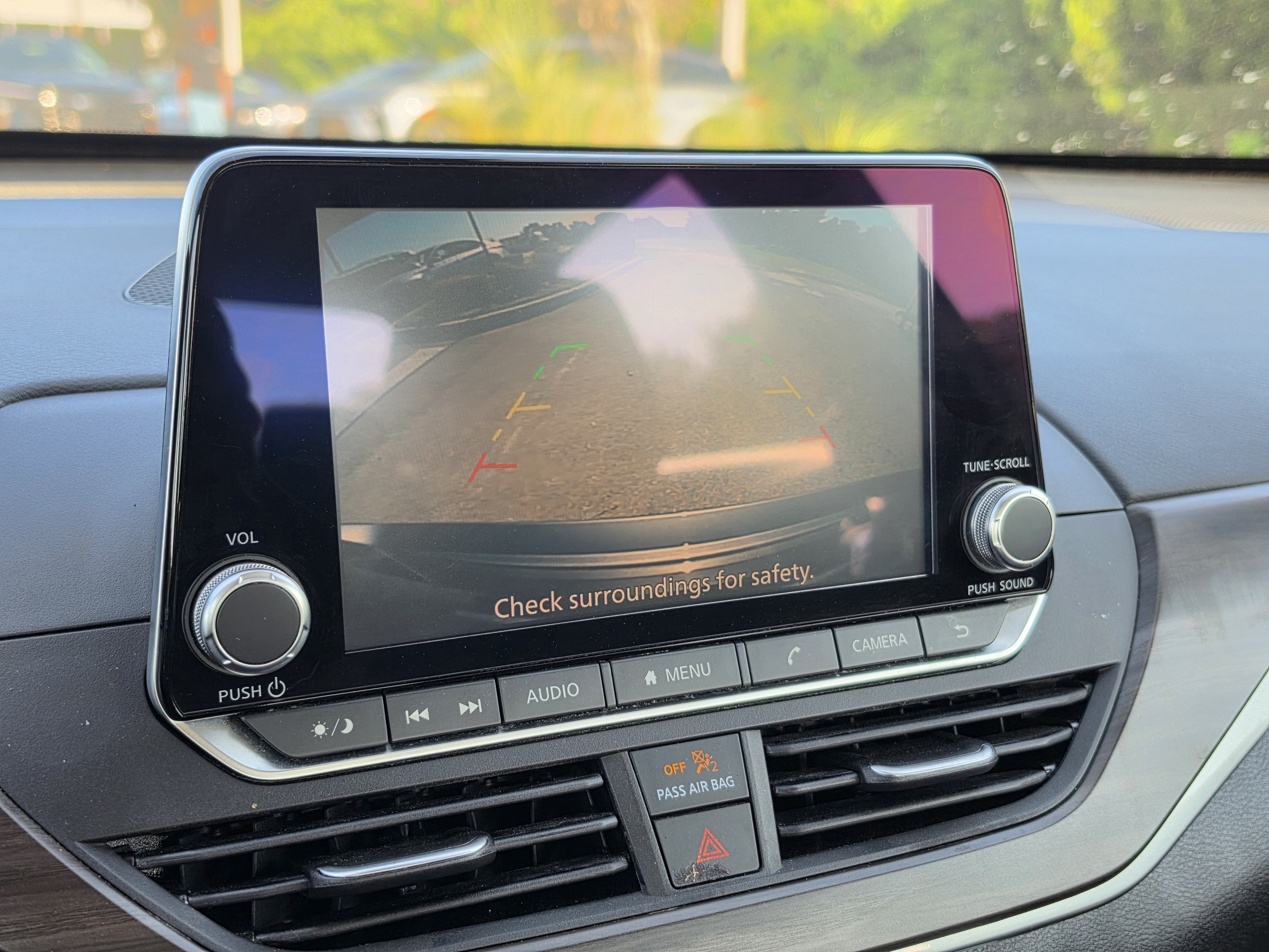 Used 2024 Nissan Altima 2.5 SV FWD image 25
