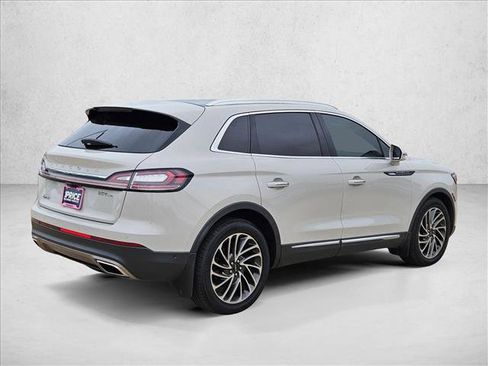 Used 2020 Lincoln Nautilus Reserve w/ Equipment Group 201A image 5