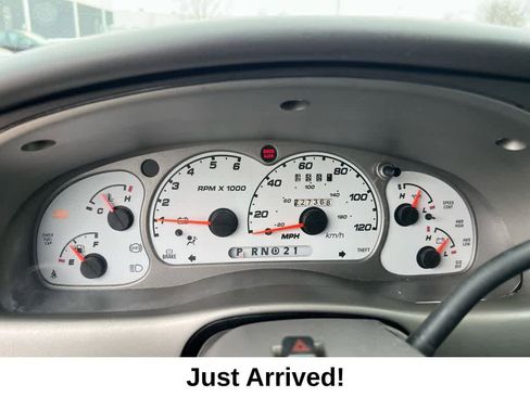 Used 2001 Ford Explorer Sport Trac 4x4 image 29