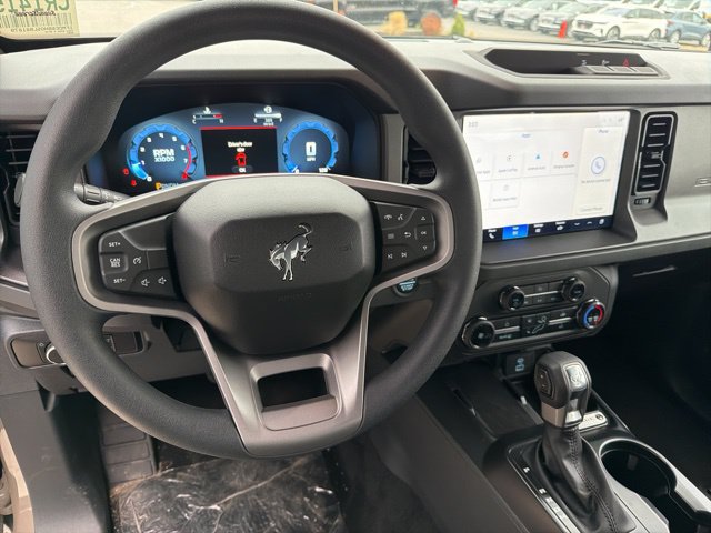 New 2025 Ford Bronco 4-Door AWD/4WD image 16