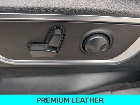 Used 2025 RAM 1500 Laramie image 16