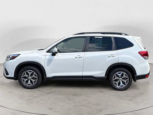 Used 2023 Subaru Forester Premium AWD/4WD image 8
