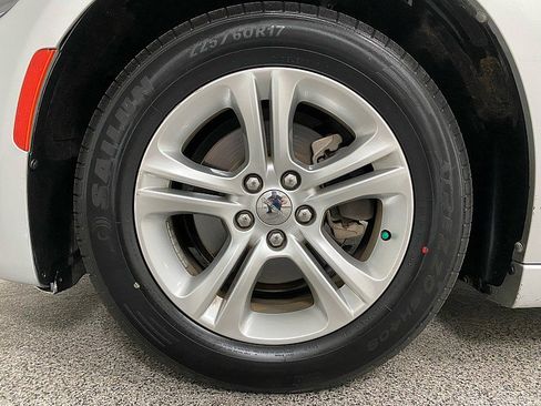 Used 2021 Dodge Charger SXT w/ Leather Interior Group image 23