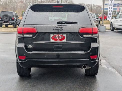Used 2018 Jeep Grand Cherokee Altitude image 6