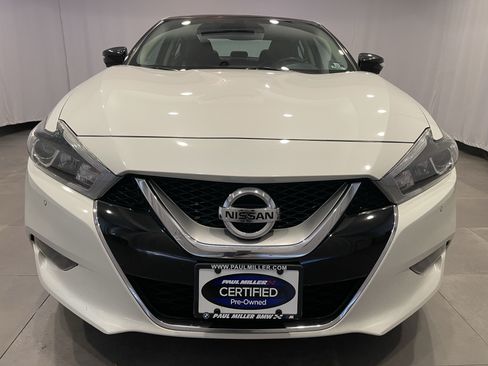 Used 2017 Nissan Maxima Platinum FWD image 2