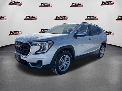 Used 2022 GMC Terrain SLE w/ Driver Convenience Package