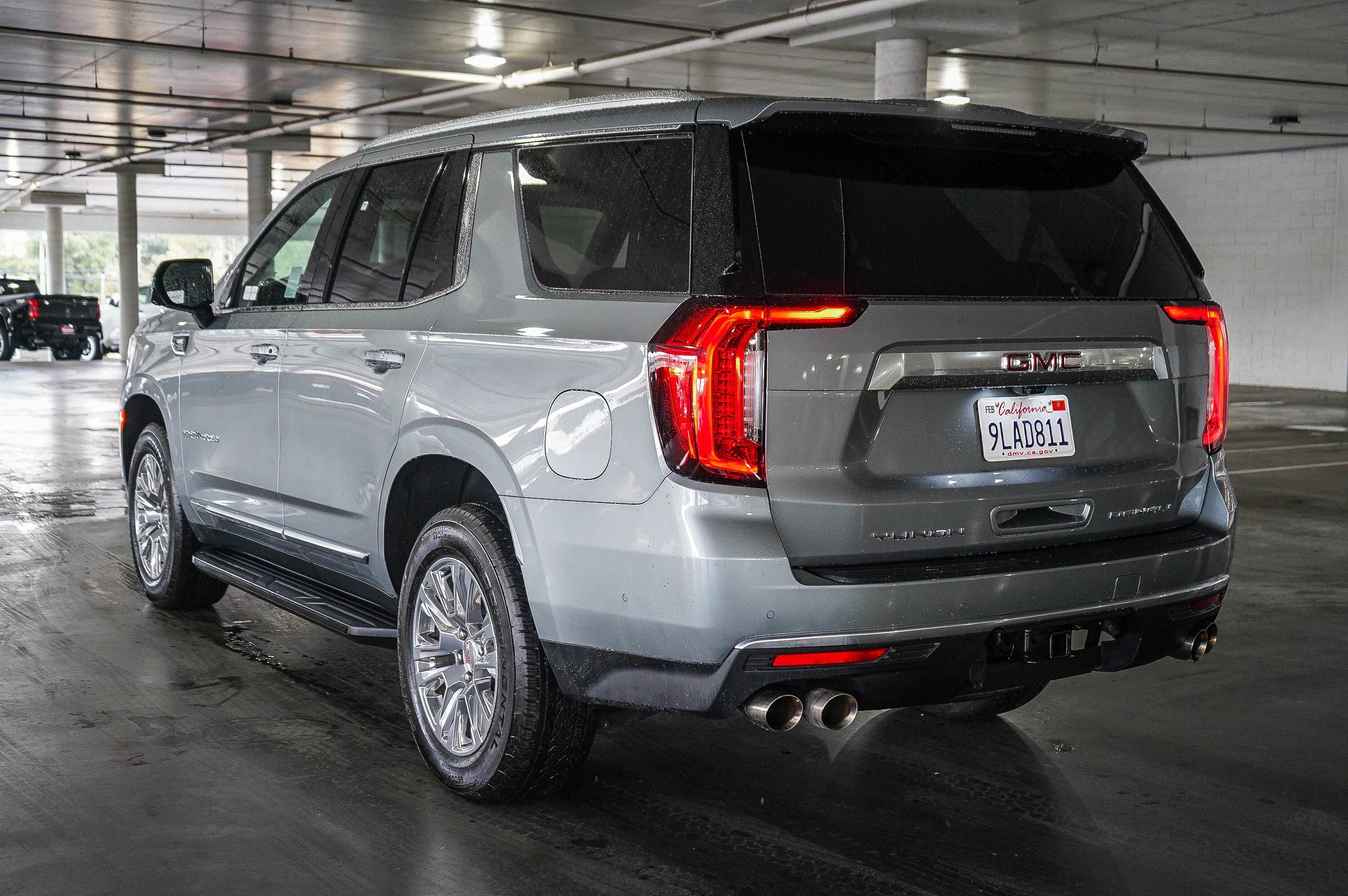 Used 2024 GMC Yukon Denali w/ Advanced Technology Package AWD/4WD image 5