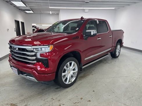 Used 2024 Chevrolet Silverado 1500 High Country w/ High Country Premium Package image 6