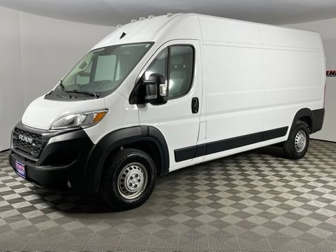 Used 2025 RAM ProMaster 2500 w/ Convenience Group FWD image 6