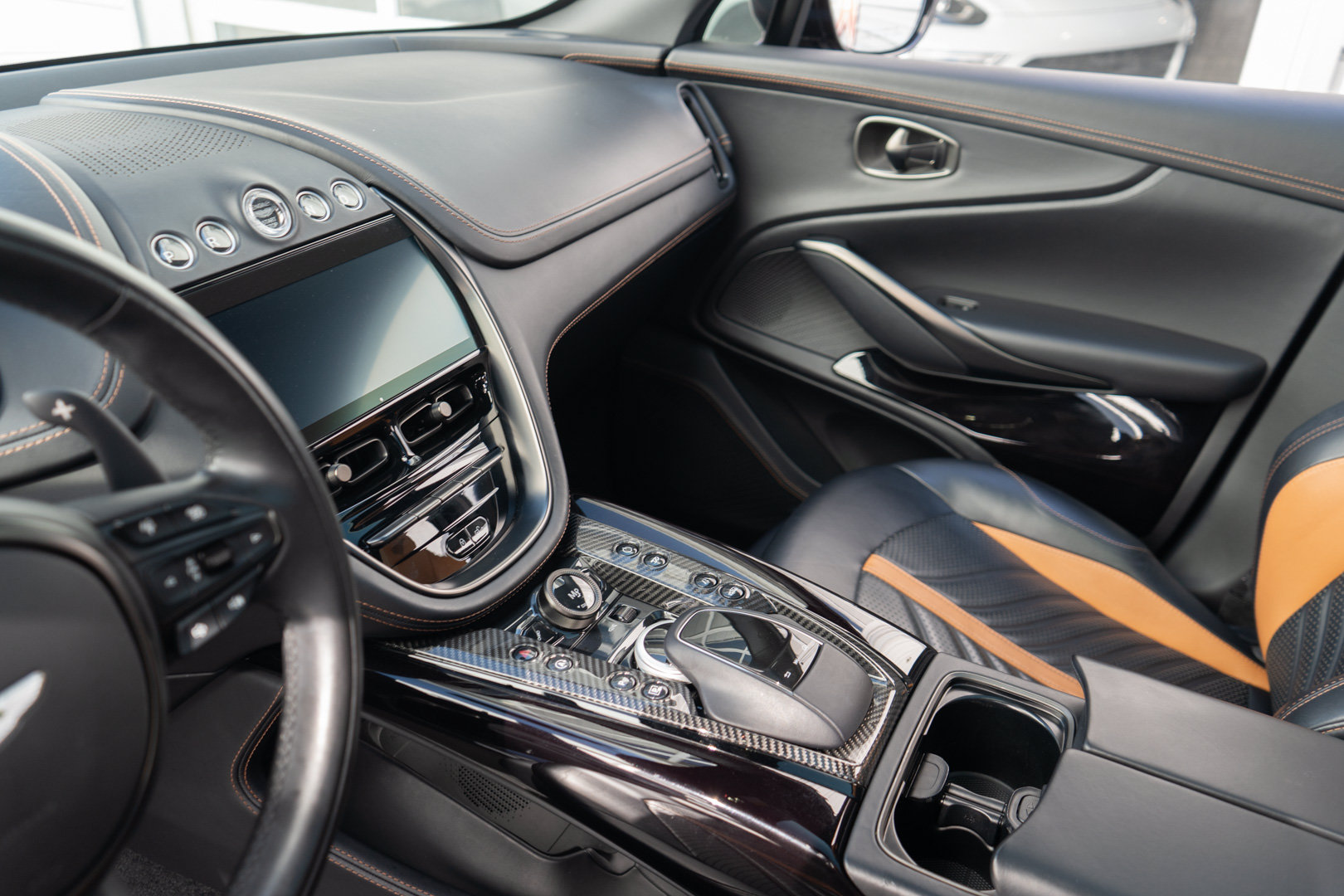 Used 2023 Aston Martin DBX 707 AWD/4WD image 8