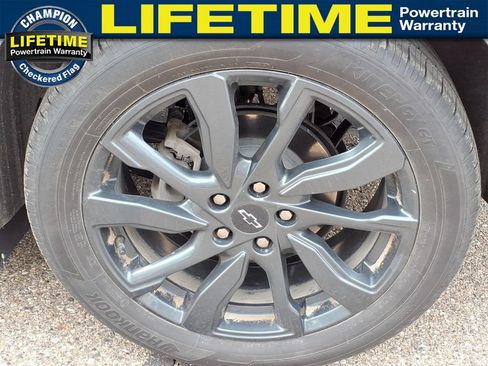 Used 2024 Chevrolet Equinox RS w/ LPO, Floor Liner Package FWD image 9