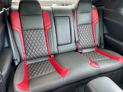 Used 2021 Dodge Challenger SRT Hellcat RWD image 29