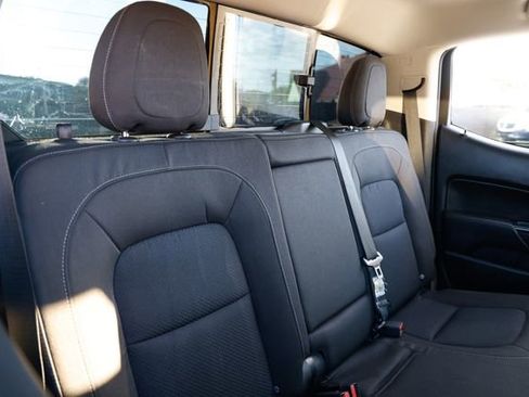 Used 2017 Chevrolet Colorado LT w/ LT Convenience Package image 17