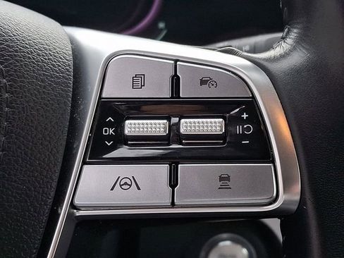 Used 2024 Kia Telluride S image 23