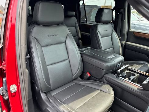 Used 2025 GMC Yukon XL Denali w/ Sun & Power Step Package AWD/4WD image 20