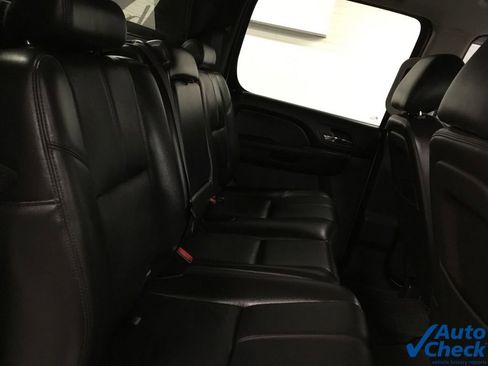 Used 2012 Chevrolet Avalanche LT w/ Suspension Package, Off-Road image 32