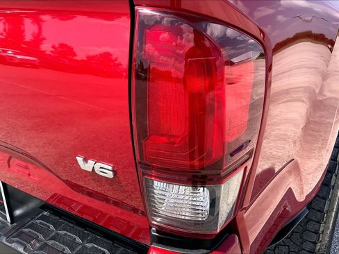 Used 2023 Toyota Tacoma SR AWD/4WD image 30