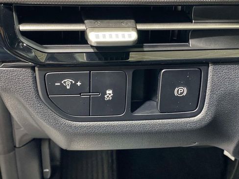 New 2026 Kia Sportage LX FWD image 19