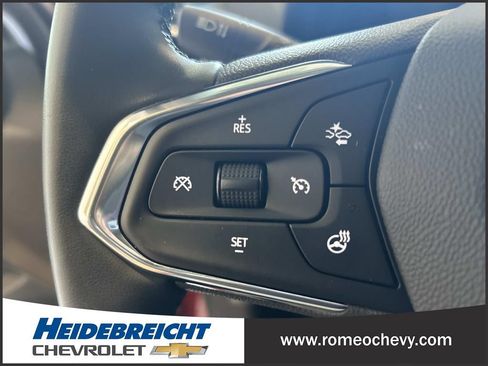 Used 2024 Chevrolet Trax LT w/ Driver Confidence Package FWD image 19