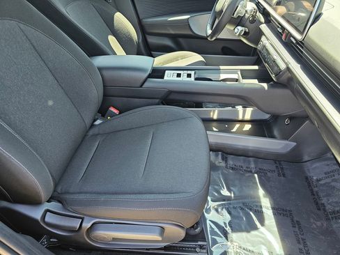 Used 2024 Hyundai Ioniq 6 SE RWD image 13