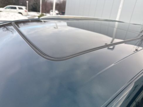 Certified 2025 Cadillac XT6 Premium Luxury image 15