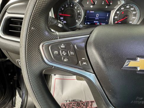 Used 2021 Chevrolet Equinox LT w/ LPO, Cargo Package image 17