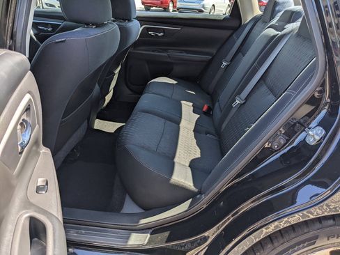 Used 2017 Nissan Altima 2.5 SV FWD image 12