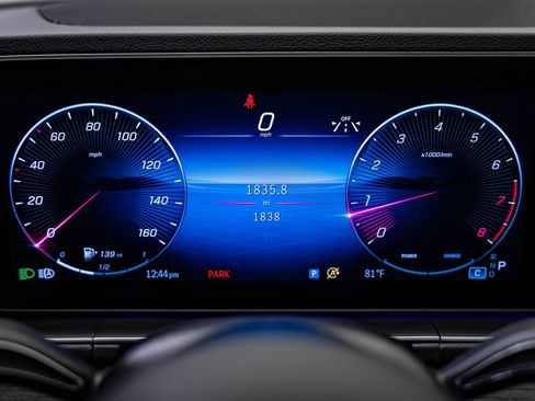 Used 2026 Mercedes-Benz GLE 580 4MATIC image 32