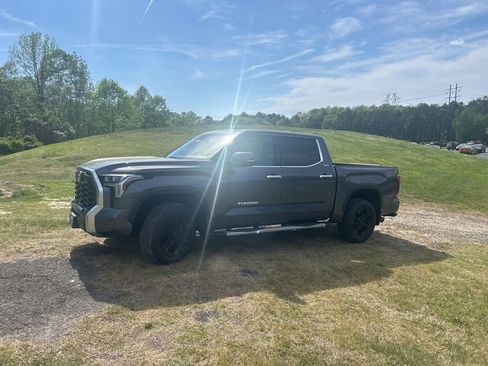 Used 2023 Toyota Tundra Limited w/ TRD Off-Road Package AWD/4WD image 4