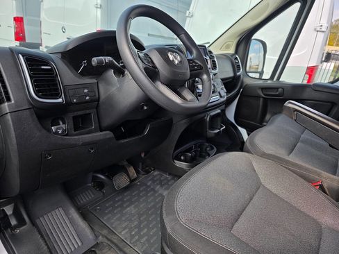 Used 2023 RAM ProMaster 3500 w/ Convenience Group image 19