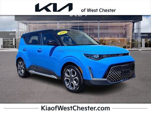 Used 2025 Kia Soul EX FWD image 1